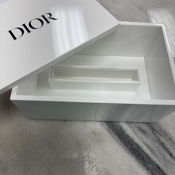 Dior Jewelry/Vanity Box with Gold Logo - Picture 7 of 9